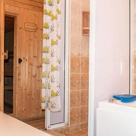 комплекс плавис 2* 트리아브나