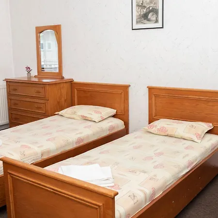 Hotel комплекс плавис 2*