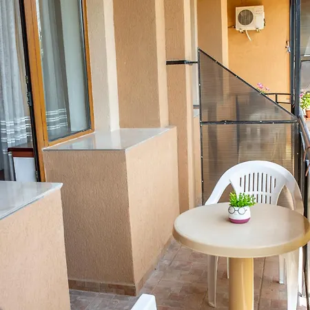 комплекс плавис Hotel 2*