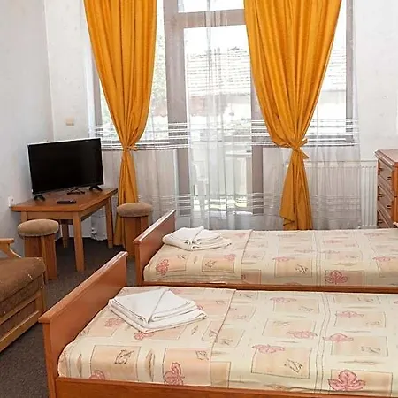 Hotel комплекс плавис