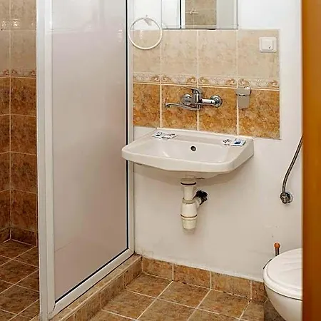 комплекс плавис Hotel 2*