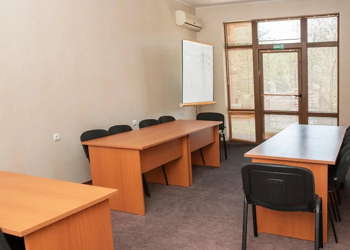 Otel комплекс плавис