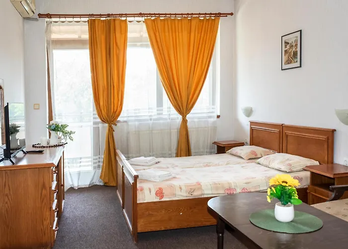 комплекс плавис Otel Tryavna