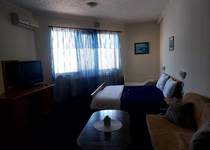 Otel комплекс плавис 2*