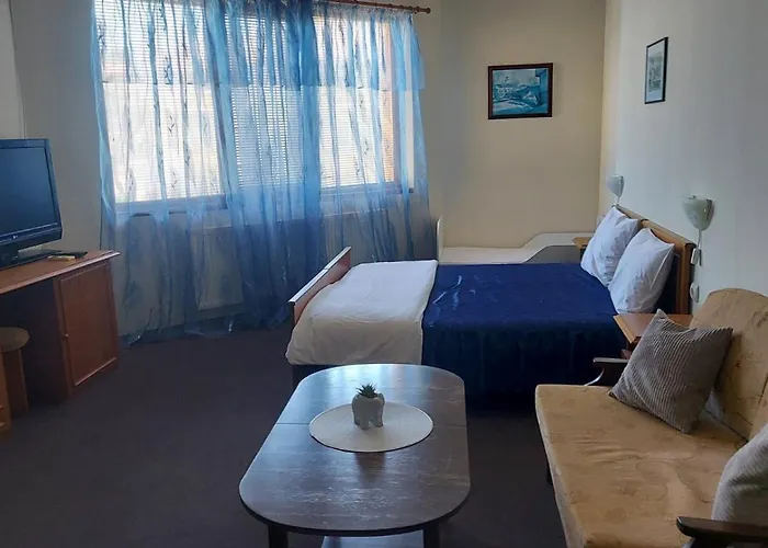 комплекс плавис 2* Tryavna